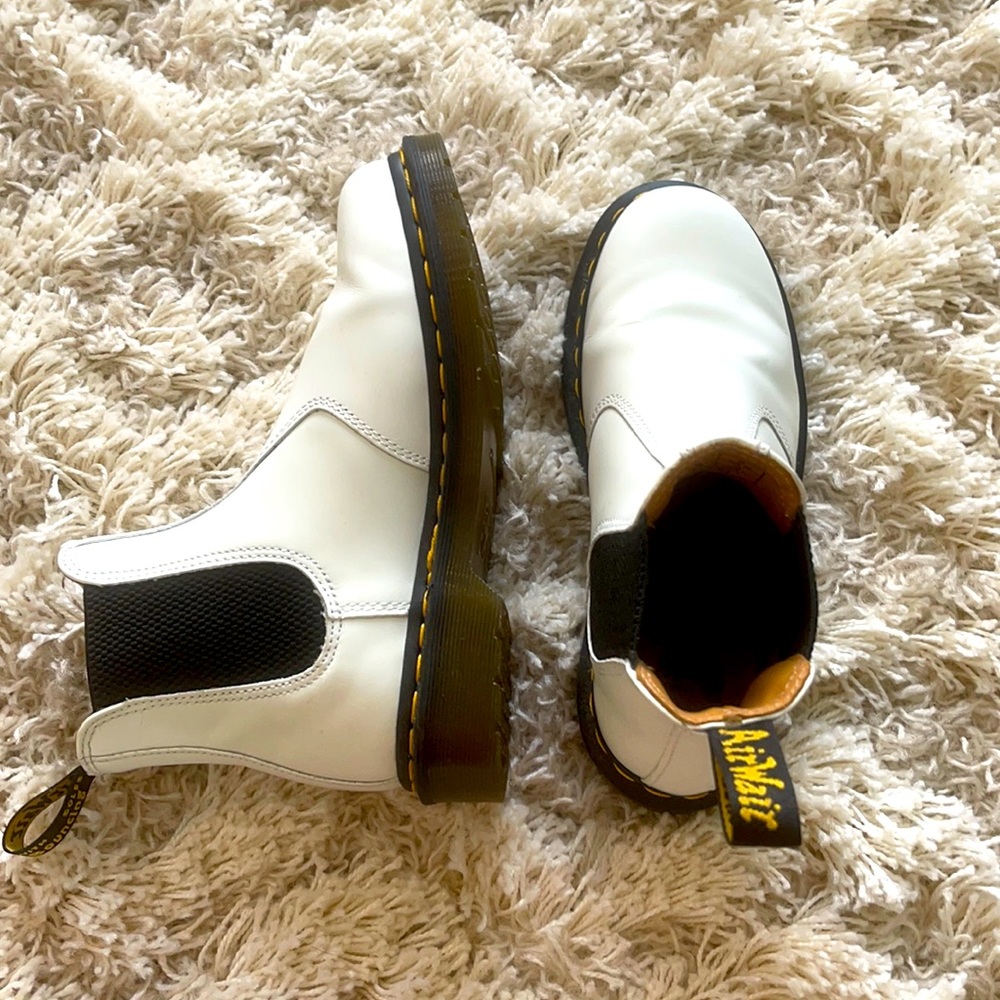 Dr. Martens Chelsea Boot